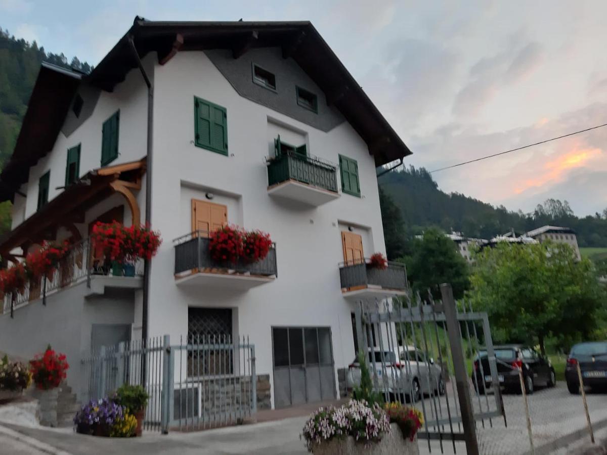 Ferienwohnung Casa Stefani Commezzadura Exterior foto